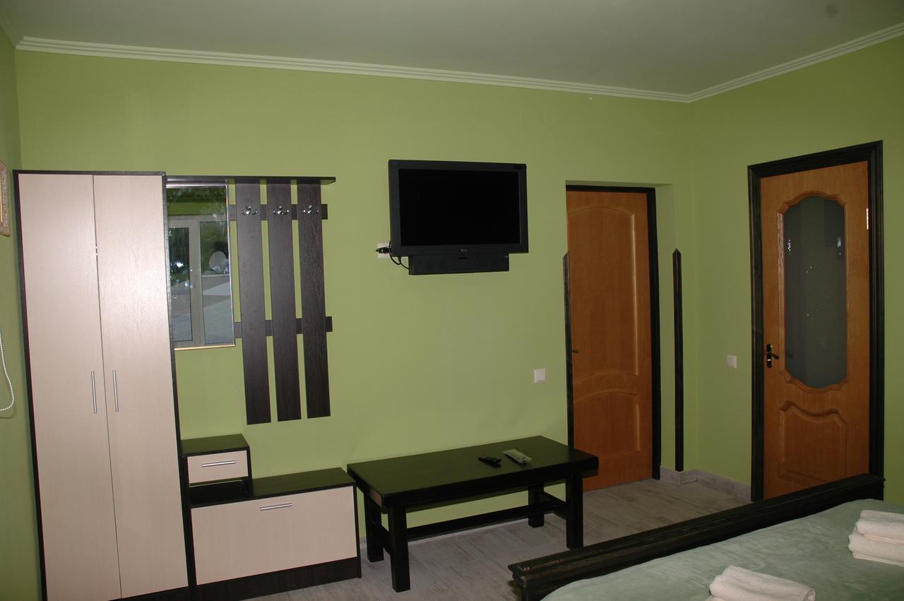 Guest House Lviv Exterior photo