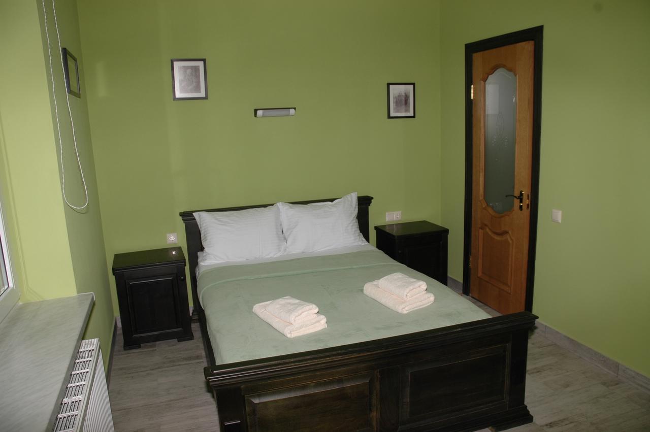Guest House Lviv Exterior photo